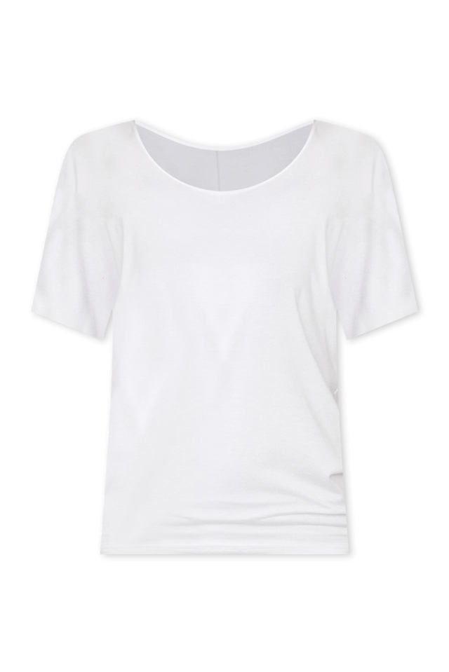 alt text|model:Cara image 4