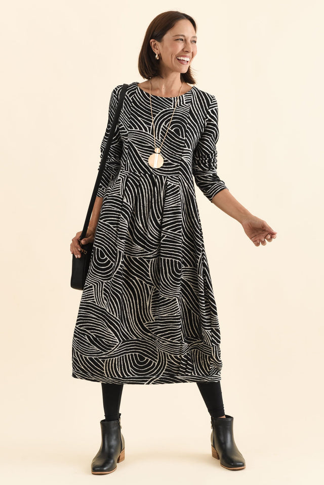 alt text|model:Cara image 1