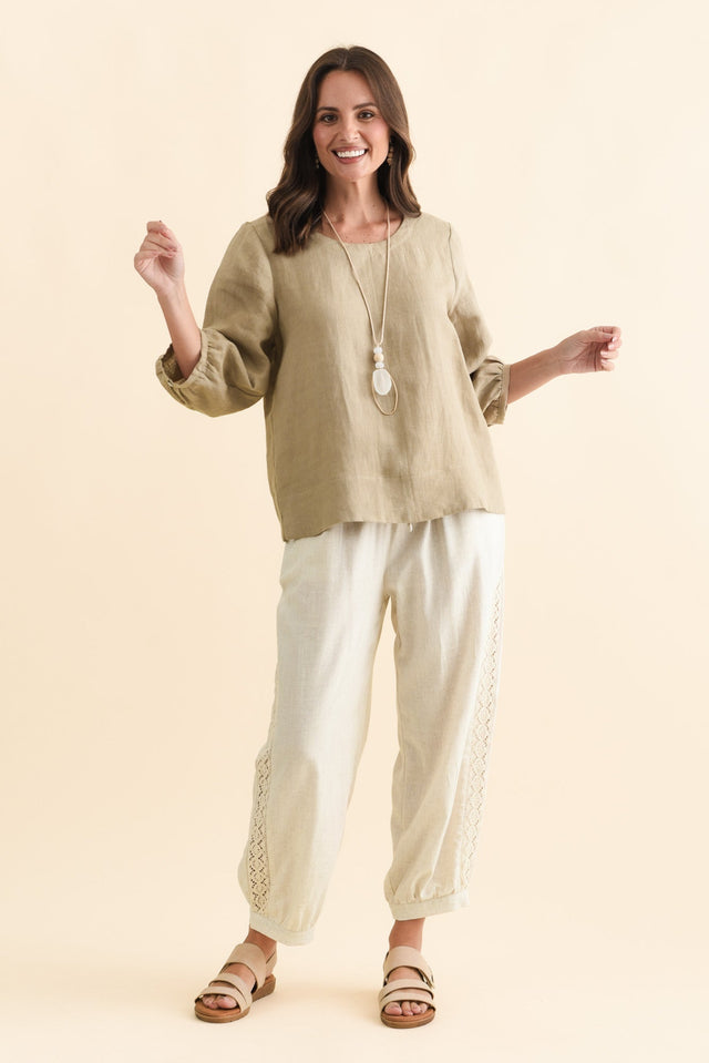 alt text|model:MJ image 7