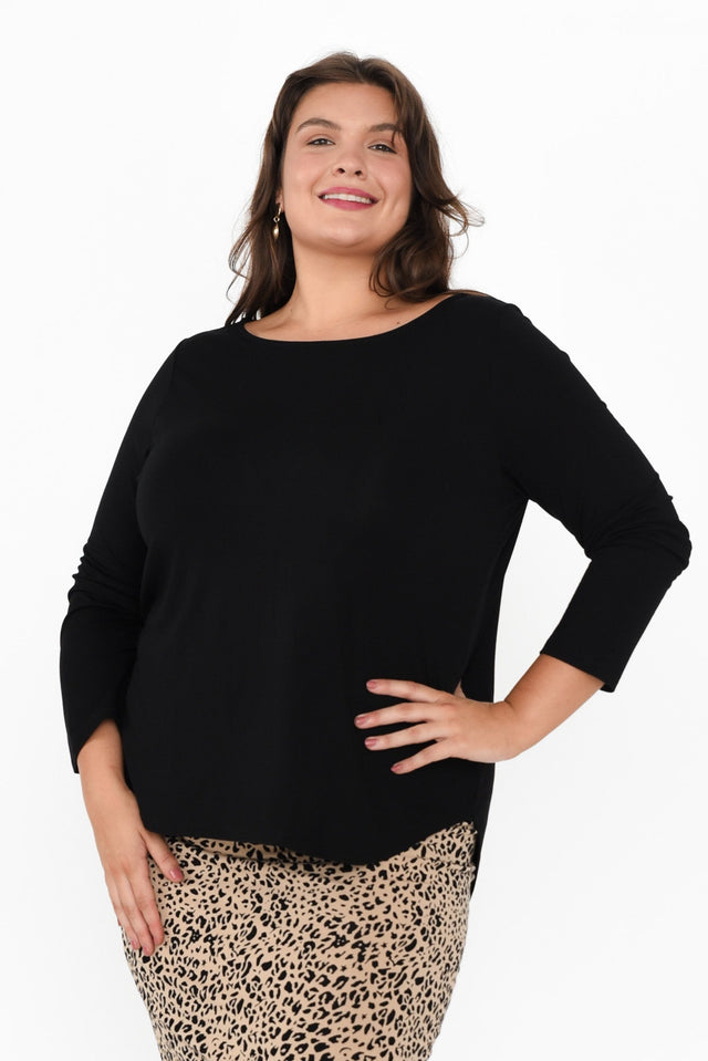 plus-size,curve-basics,curve-tops,plus-size-sleeved-tops,plus-size-basic-tops,plus-size-winter-clothing,alt text|model:Gabby image 9
