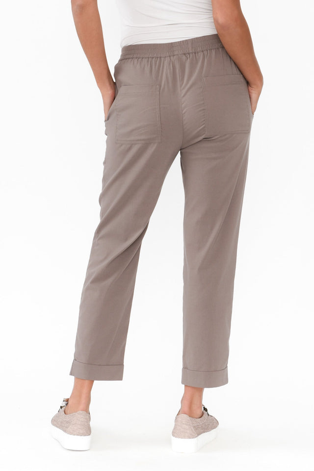 alt text|model:Brontie image 5