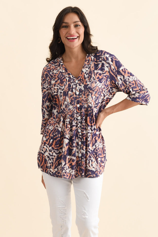 alt text|model:Brontie