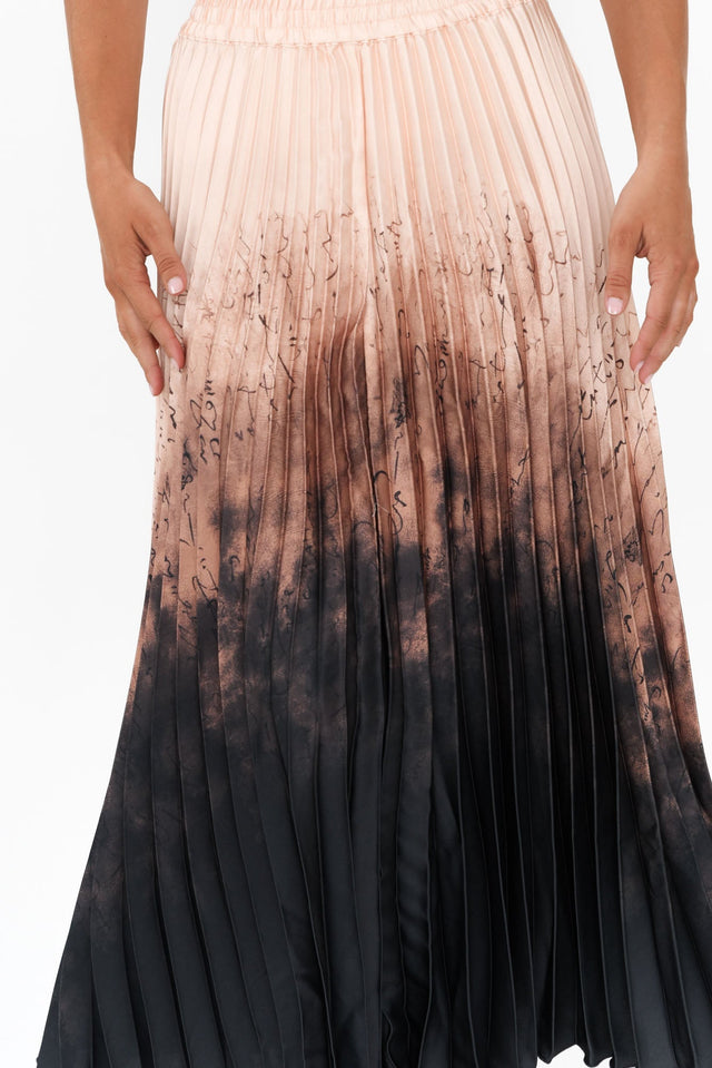 alt text|model:Mollie image 7