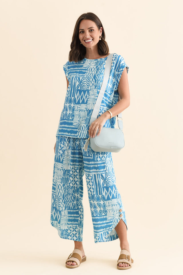 alt text|model:MJ image 4