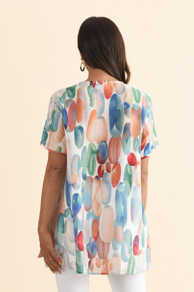 alt text|model:Cara image 5