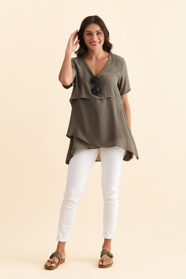 alt text|model:Brontie image 7