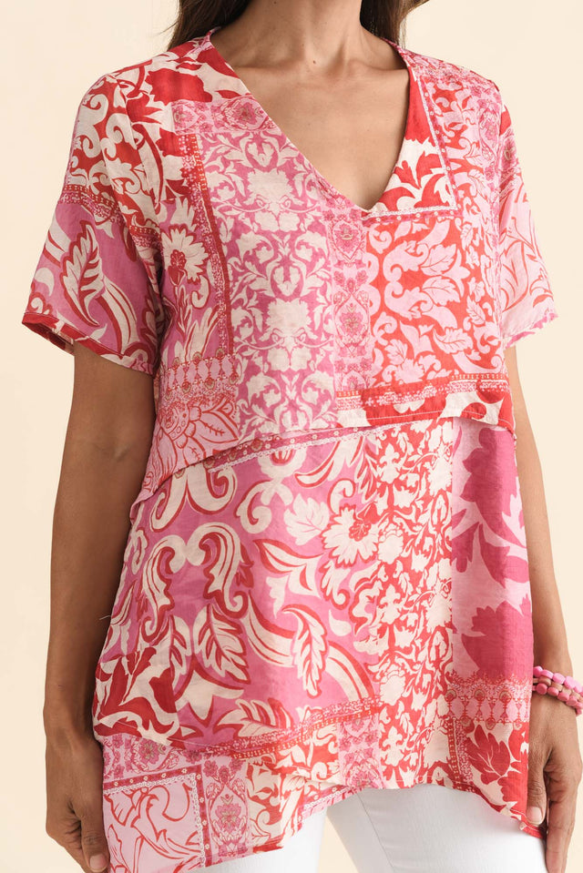 alt text|model:Cara image 6