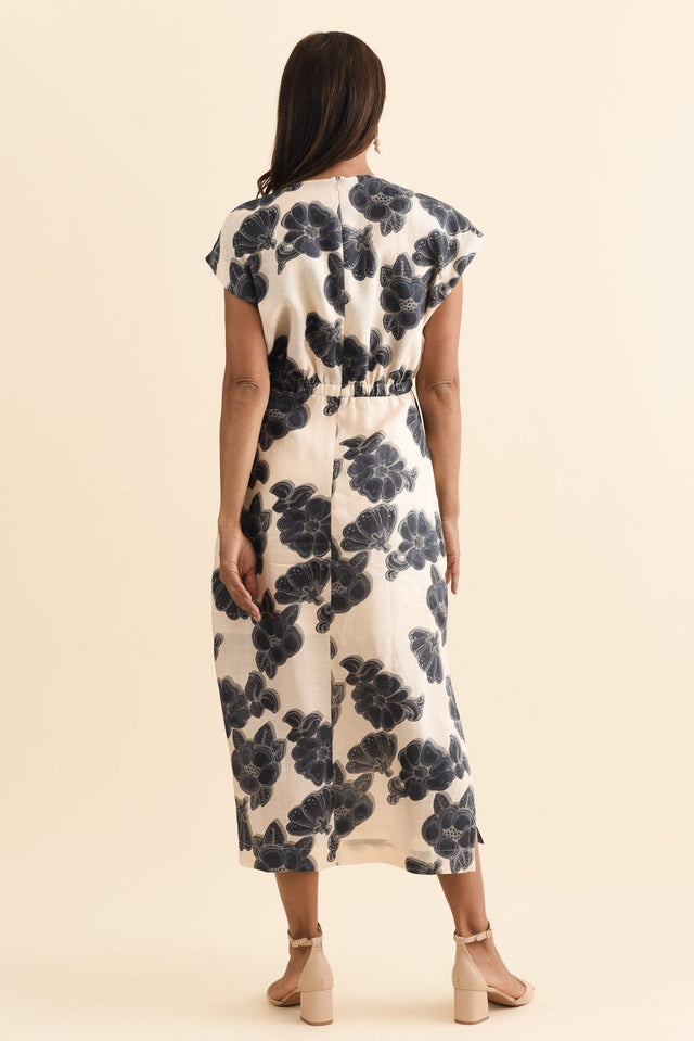 alt text|model:Cara image 5