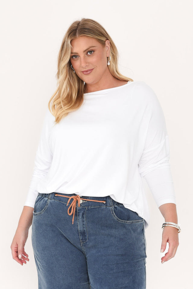 plus-size,curve-tops,plus-size-sleeved-tops,plus-size-winter-clothing,alt text|model:Caitlin image 14