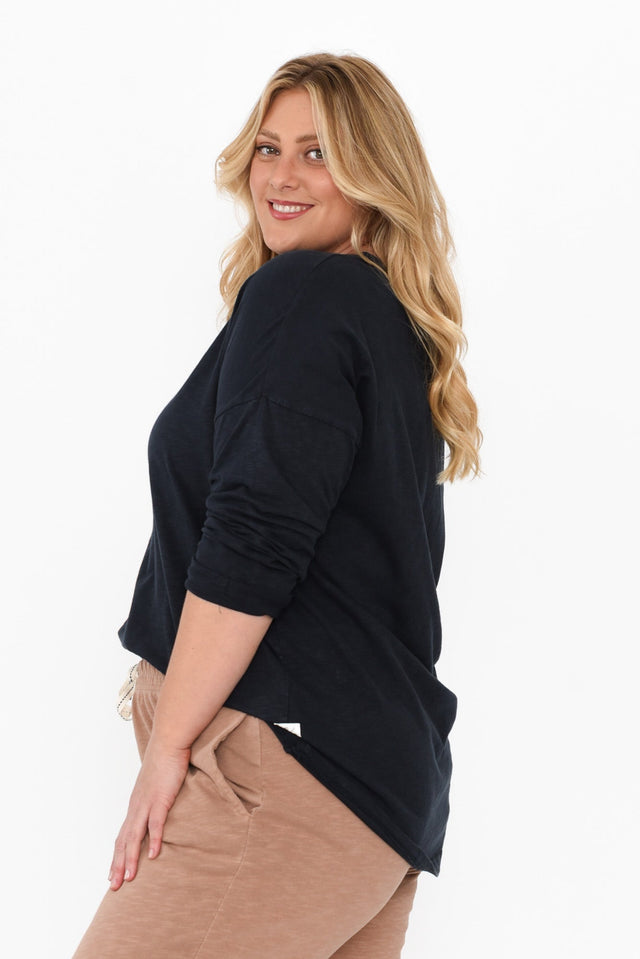 alt text|model:Caitlin image 11