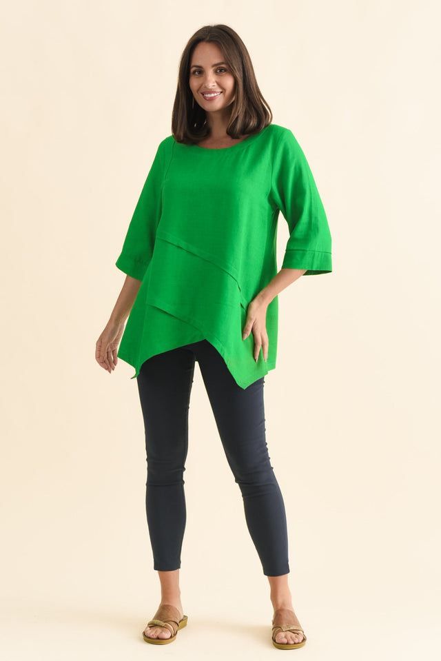 alt text|model:MJ image 7