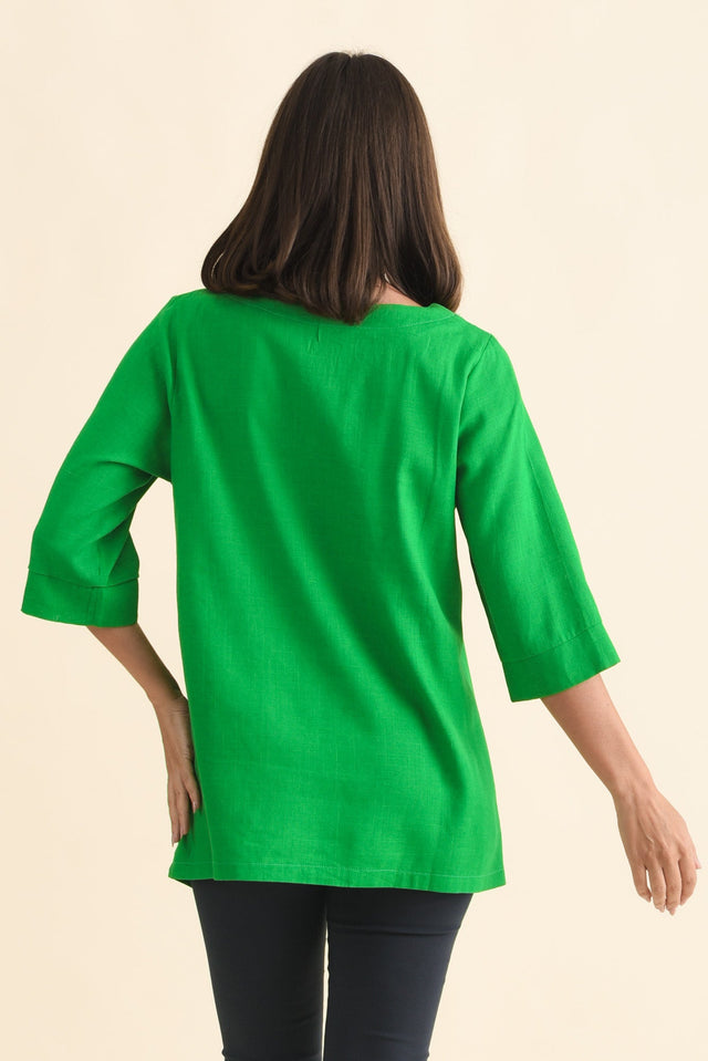 alt text|model:MJ image 5