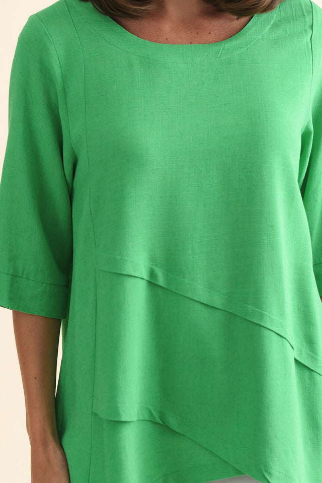 alt text|model:MJ image 6