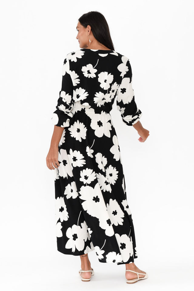 alt text|model:Brontie image 6