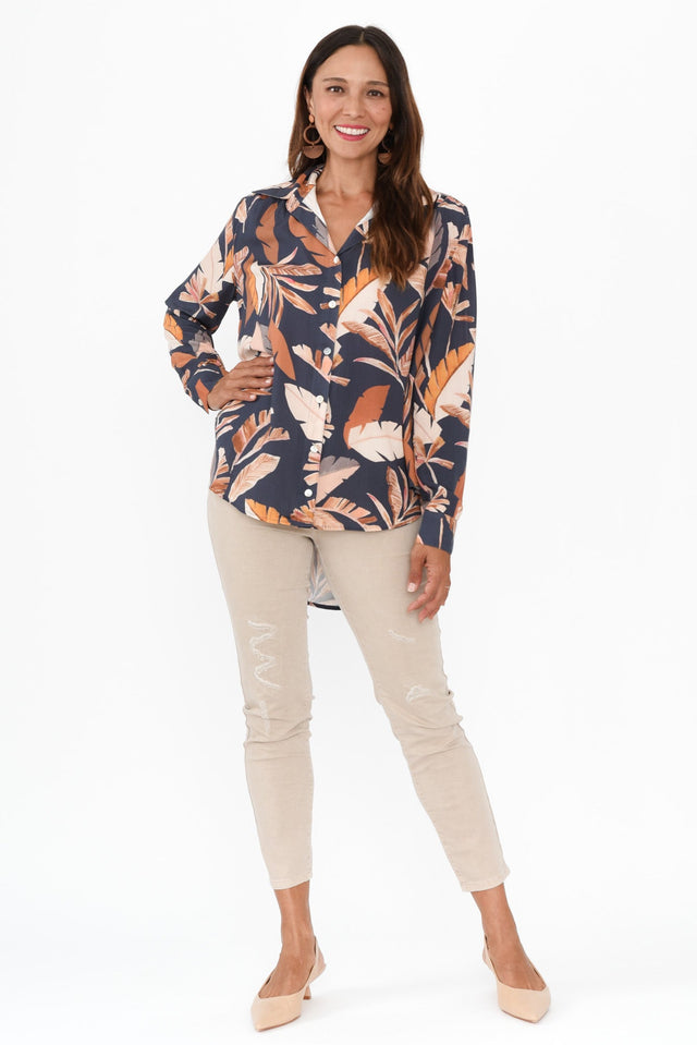 alt text|model:Cara image 6