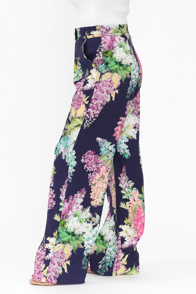 alt text|model:Brooke image 4