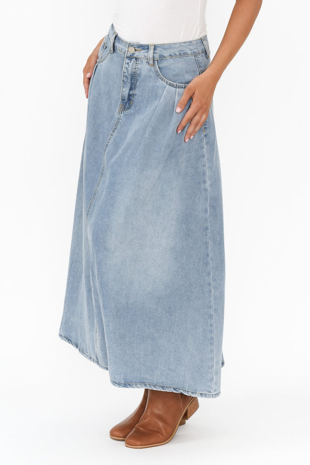 alt text|model:Mollie image 5