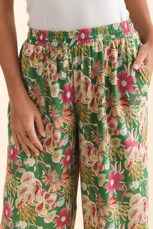 alt text|model:Brontie image 5