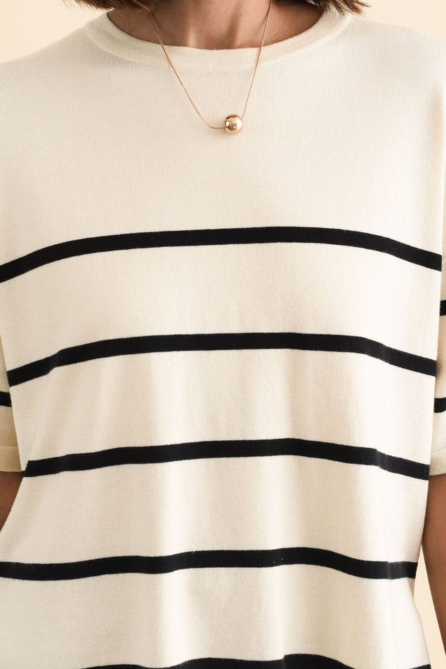 alt text|model:Cara image 6