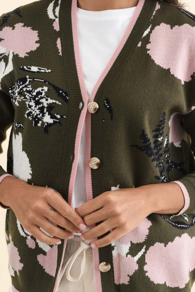 alt text|model:Brontie image 6