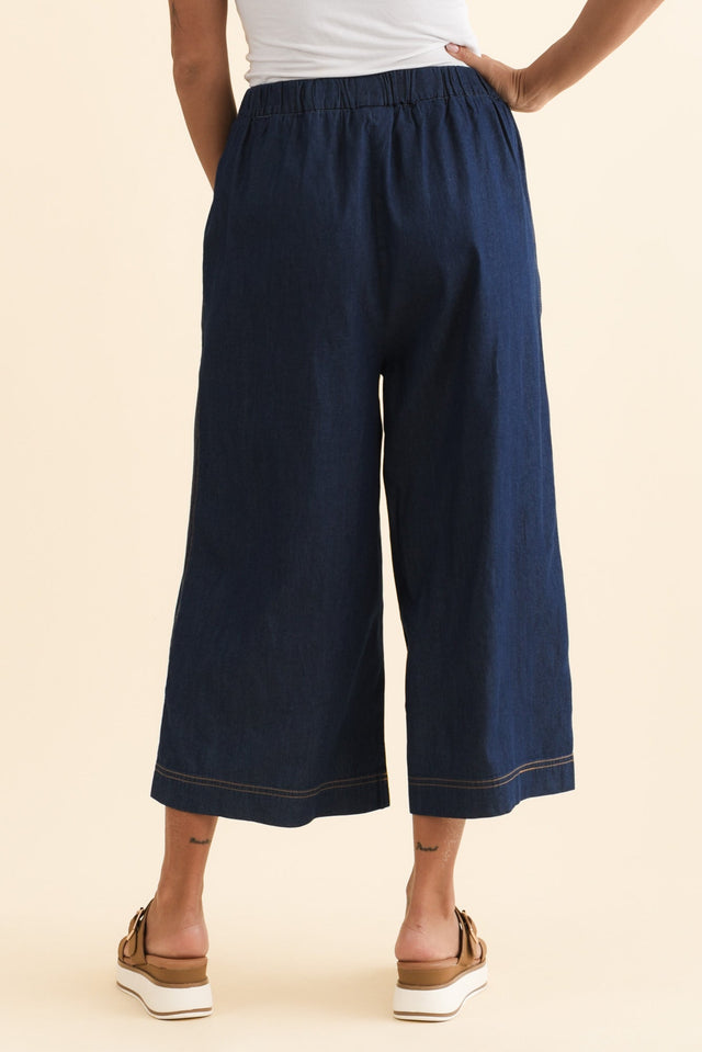 alt text|model:Brontie image 5