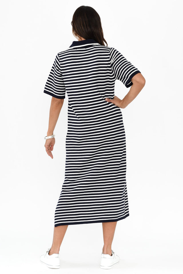 alt text|model:Cara image 4