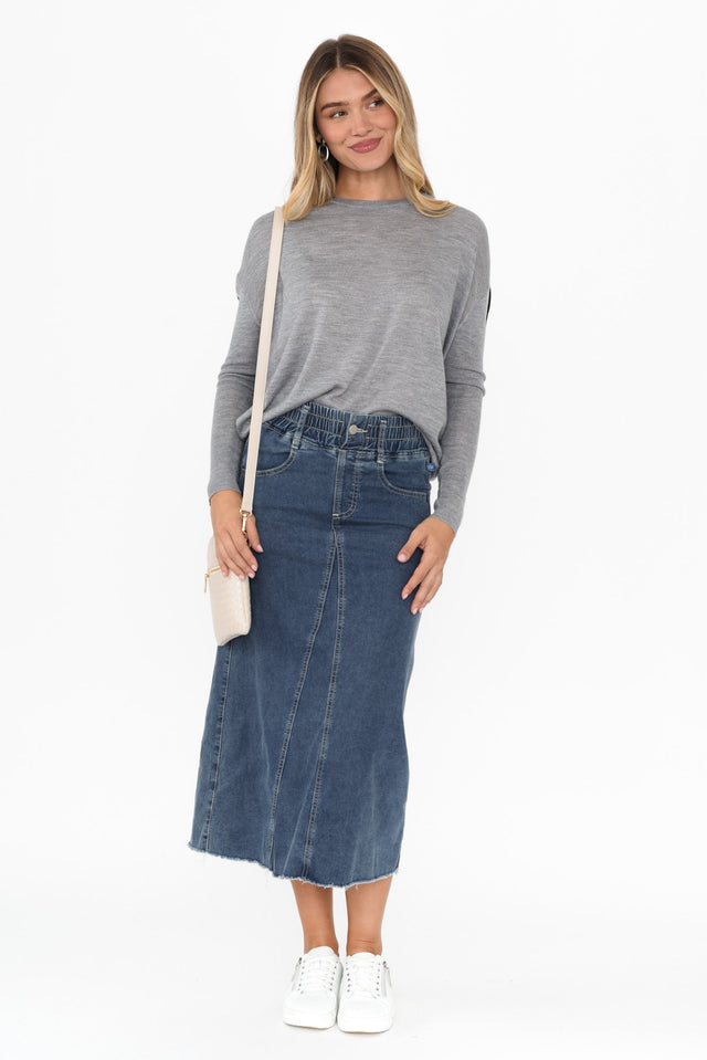 alt text|model:Mollie image 3