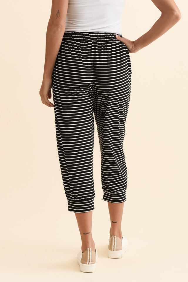 alt text|model:Brontie image 5