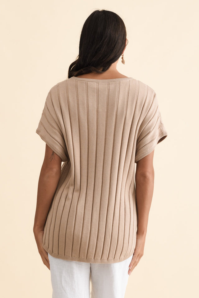 alt text|model:Brontie image 5