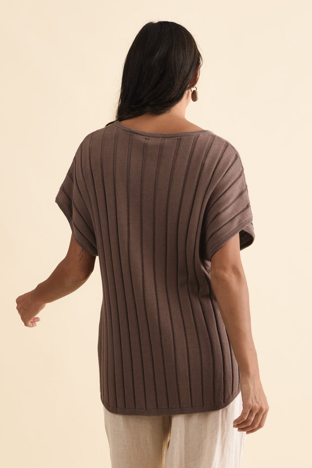 alt text|model:Brontie image 5