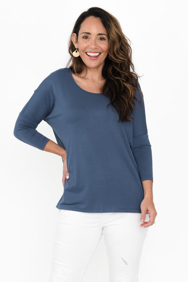 alt text|model:Nicole