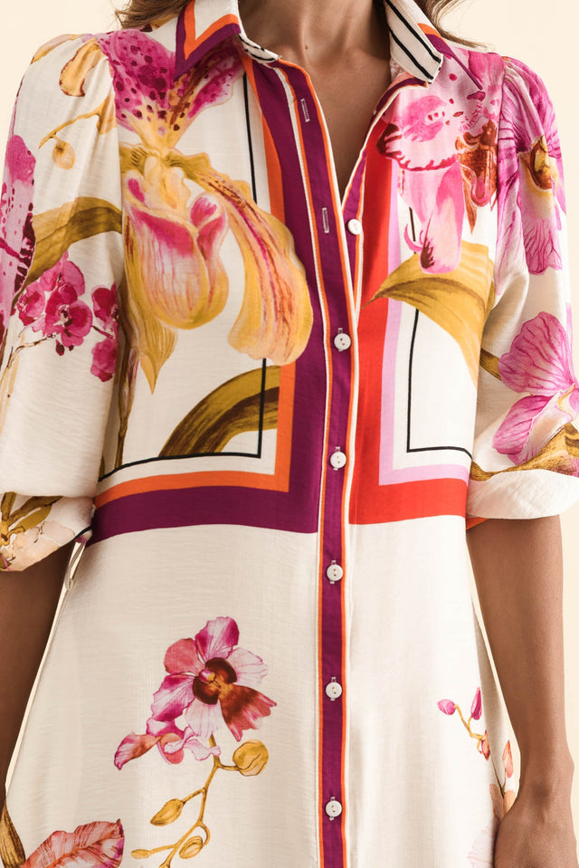 alt text|model:Cara image 5