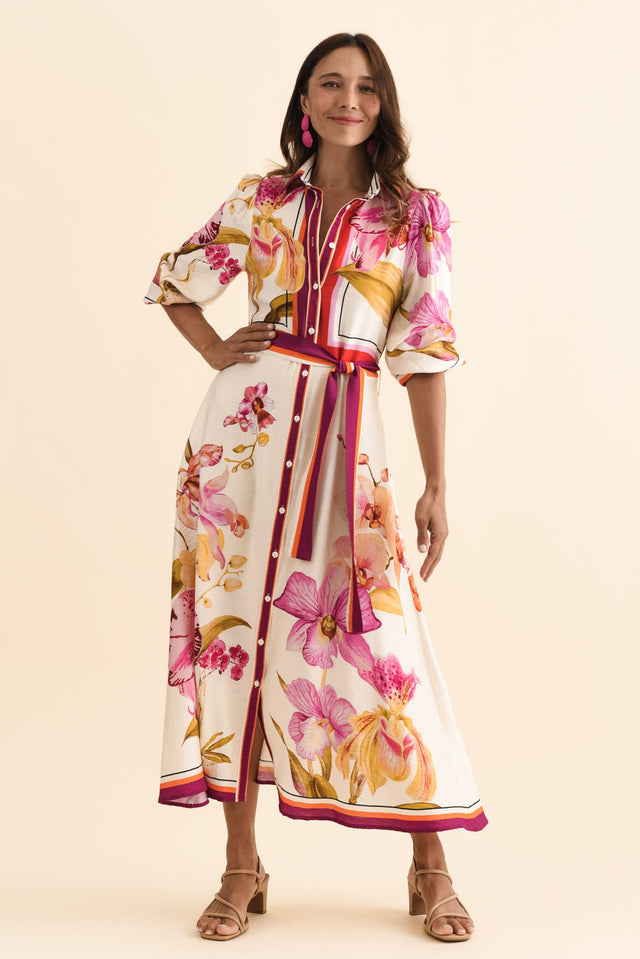 alt text|model:Cara image 4