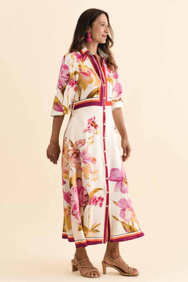 alt text|model:Cara image 5