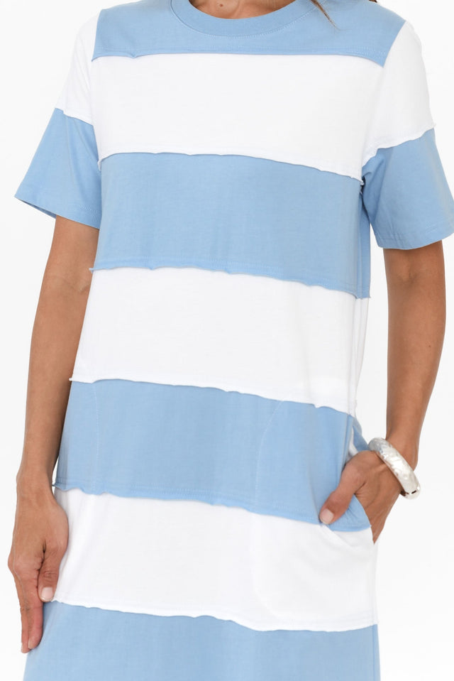 alt text|model:Cara image 5