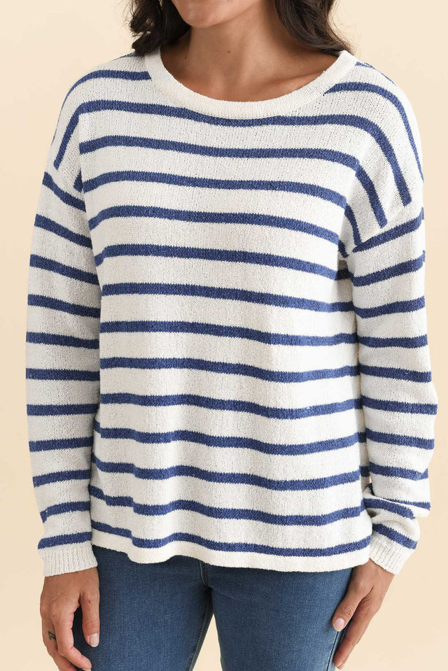 alt text|model:Brontie image 6