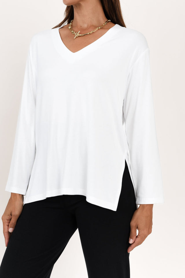 alt text|model:Cara image 6