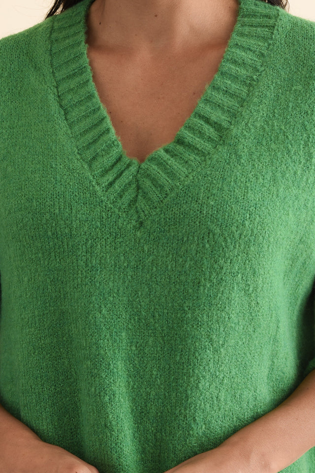 alt text|model:Brontie image 5