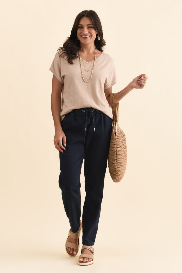 alt text|model:Brontie image 3