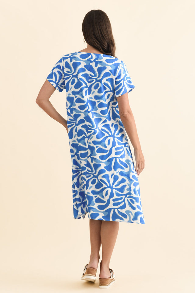 alt text|model:MJ image 5