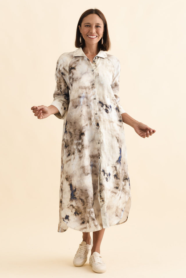 alt text|model:Cara image 6