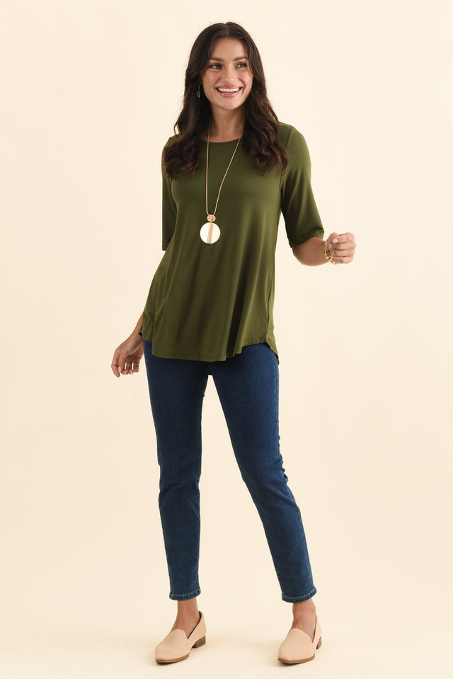 alt text|model:Brontie image 6