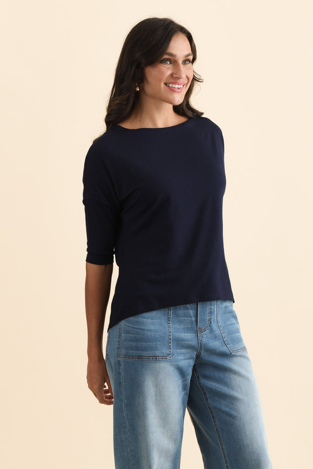 alt text|model:Brontie image 5