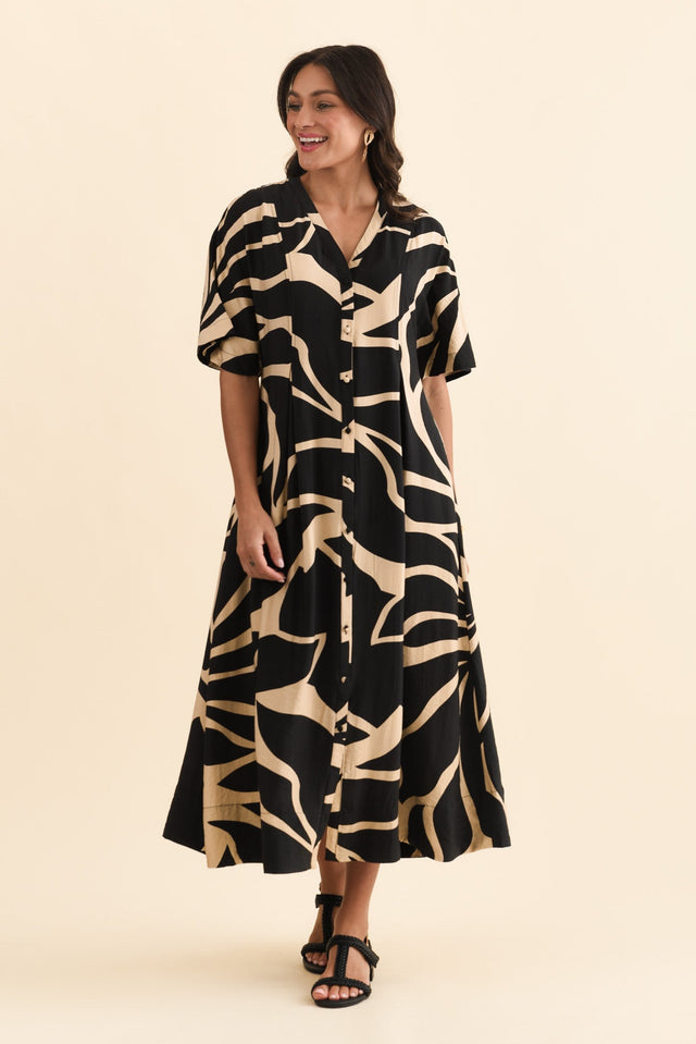 alt text|model:Brontie image 3