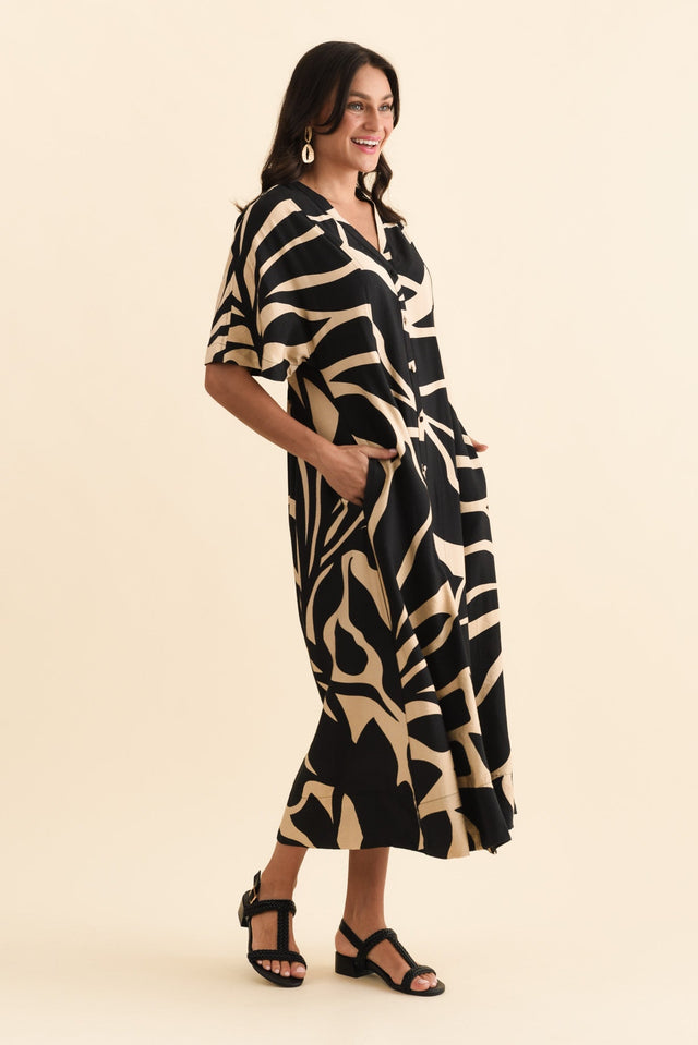 alt text|model:Brontie image 4