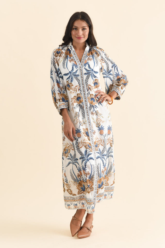 alt text|model:Brontie