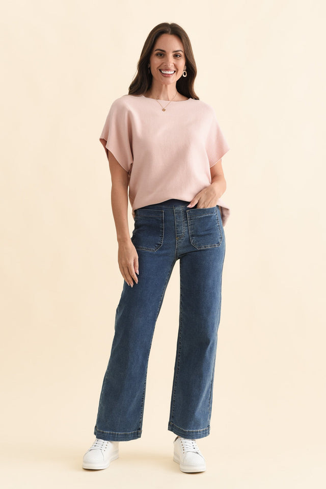 alt text|model:MJ image 8