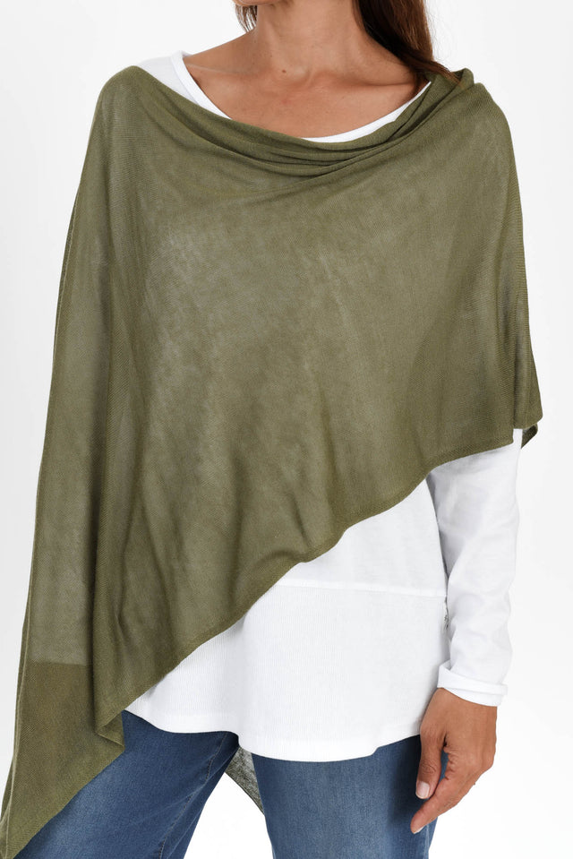 alt text|model:Cara image 6