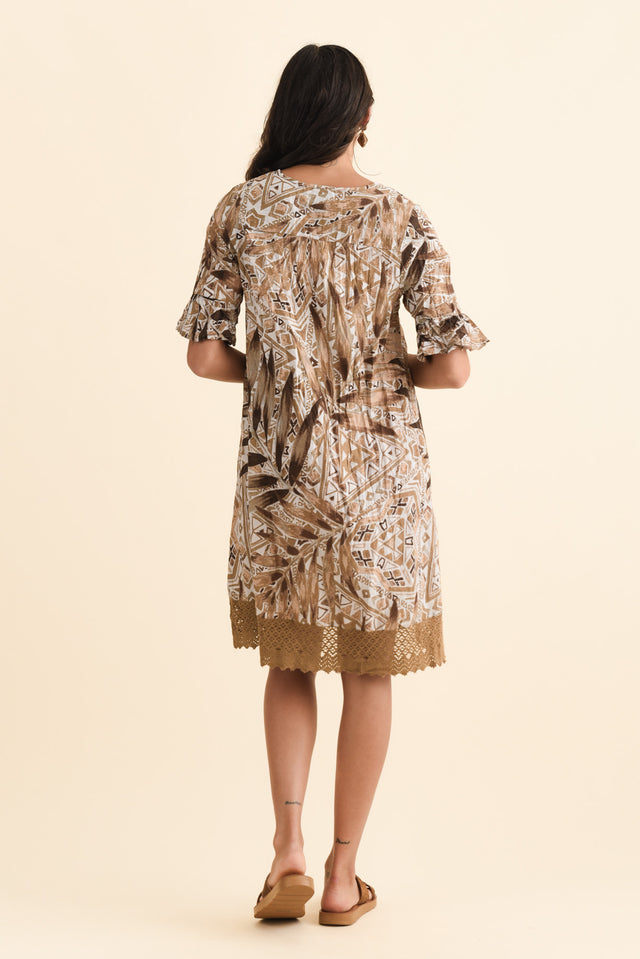 alt text|model:Brontie image 4