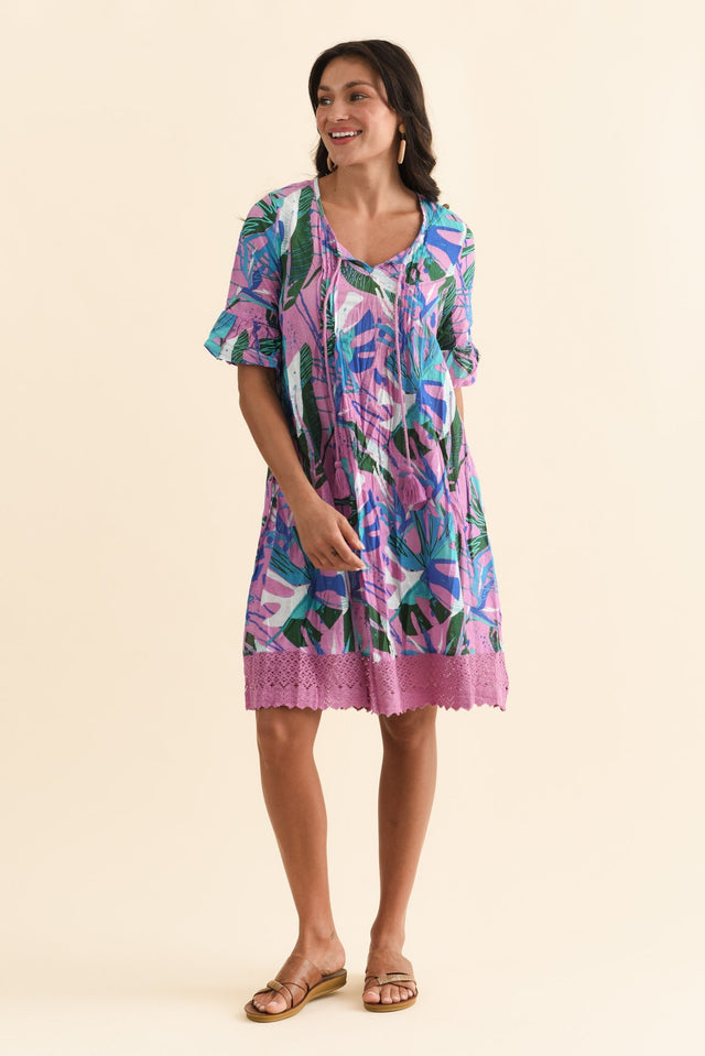 alt text|model:Brontie image 3